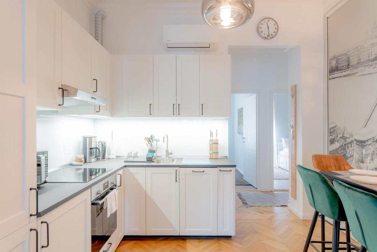 Szip 2 - New In Downtown Apartment Budapest Exterior photo