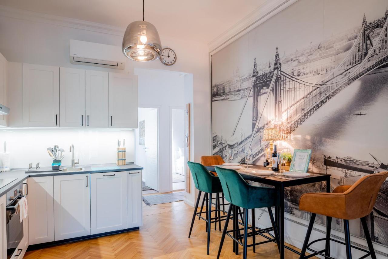 Szip 2 - New In Downtown Apartment Budapest Exterior photo